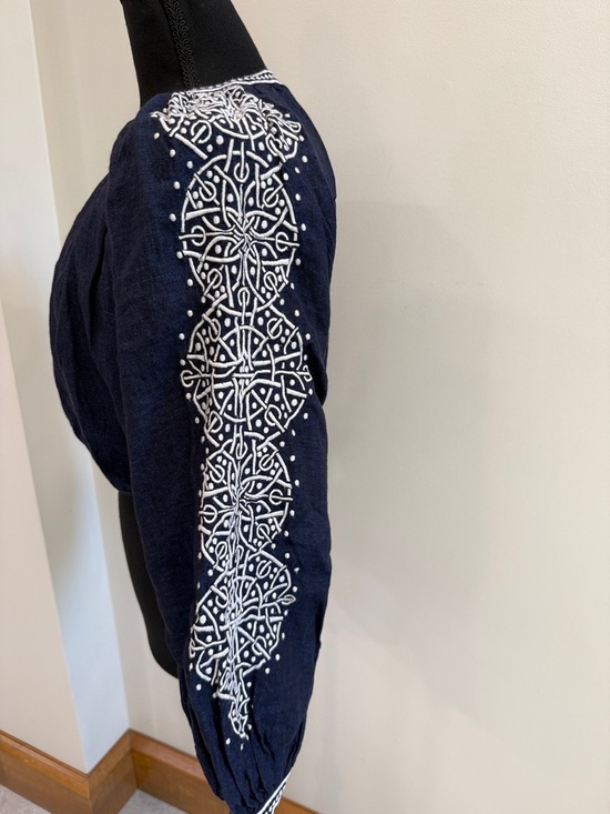 Banana Republic Yara Embroidered Linen Top Blouse Size SP - Picture 3 of 6